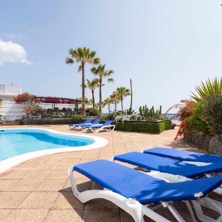 Luxury Oceanfront Apt in Villa - Next to Beach - One-Bedroom Apartment - 26