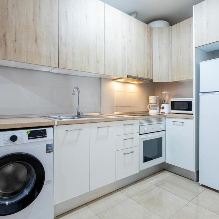 Carolina 8 - Two-Bedroom Apartment - 11