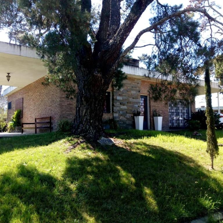 Casa Necar - Three-Bedroom House - 9