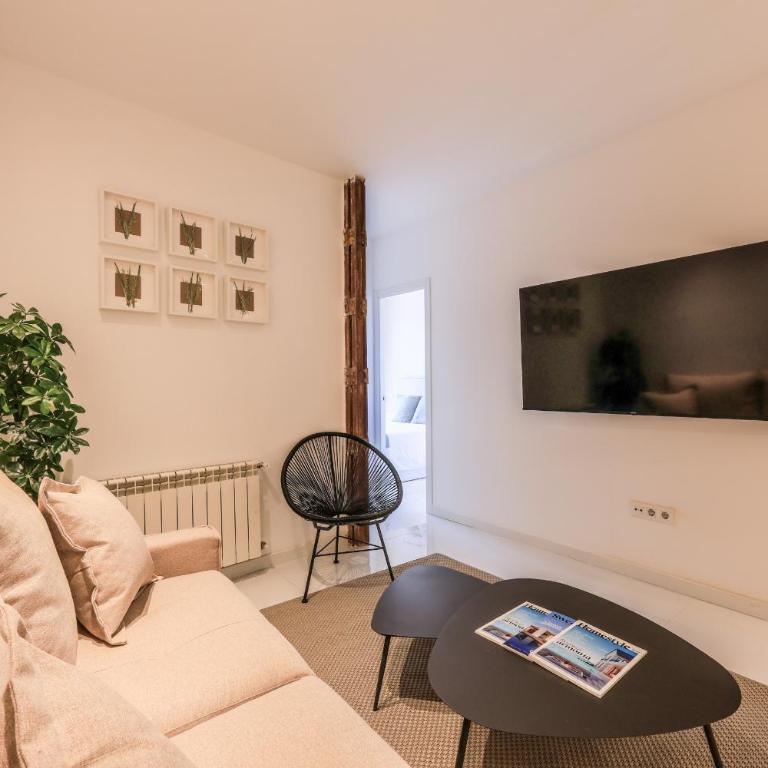 Apartamentos Embajadores XX - Deluxe Apartment - 2