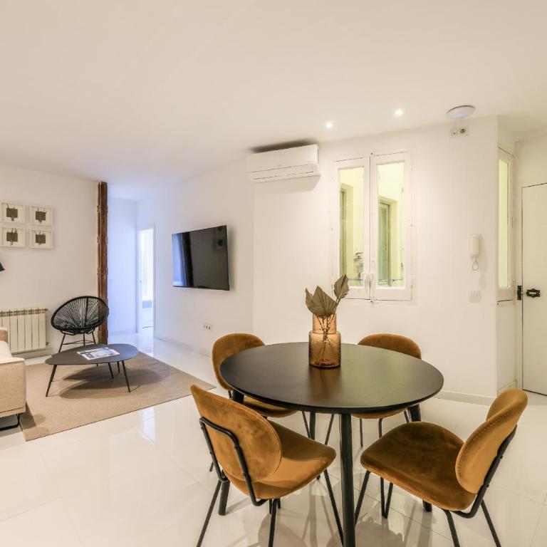 Apartamentos Embajadores XX - Deluxe Apartment - 1