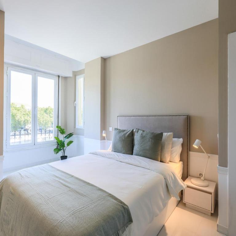 Apartamentos Embajadores XX - Deluxe Apartment - 6