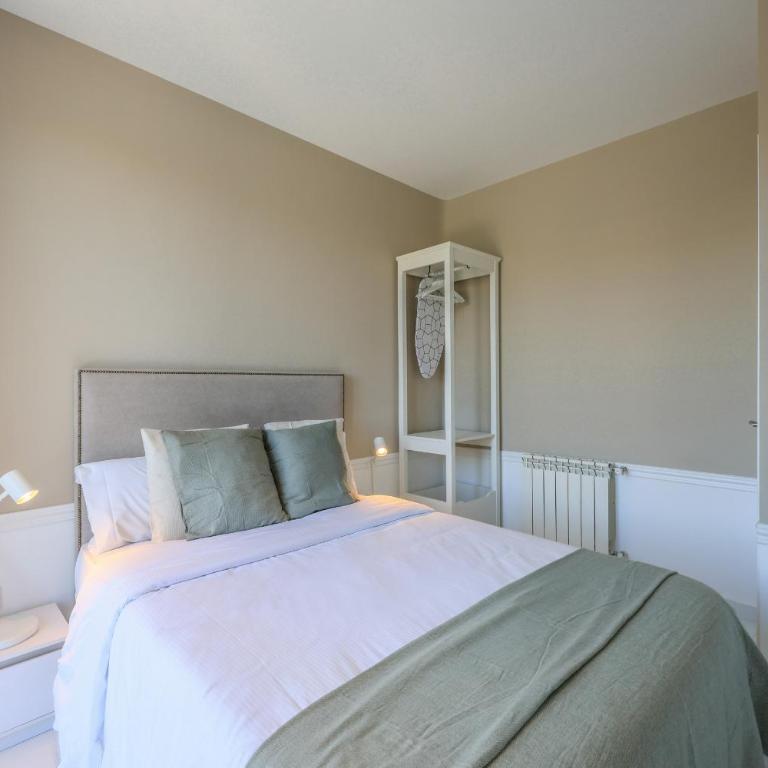 Apartamentos Embajadores XX - Deluxe Apartment - 24