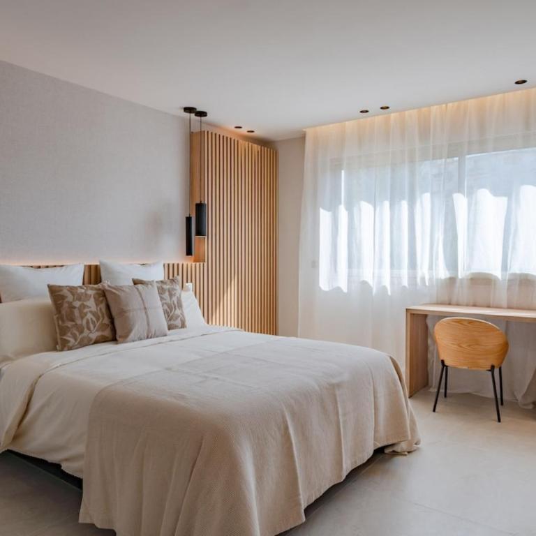 Beautiful 3 bedroom fully renovated - Apartment - 3