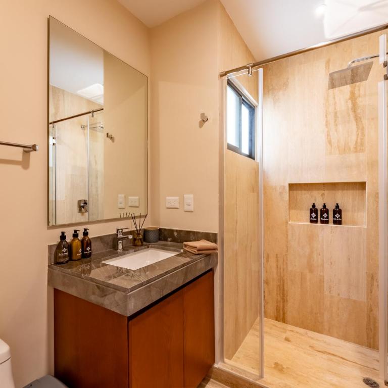 Luxury Apt Gym Jacuzzi WIFI Starlink - Apartamento con vistas y balcón - 19