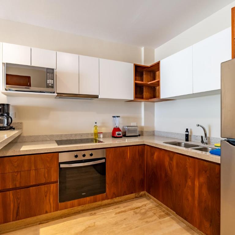 Luxury Apt Gym Jacuzzi WIFI Starlink - Apartamento con vistas y balcón - 16