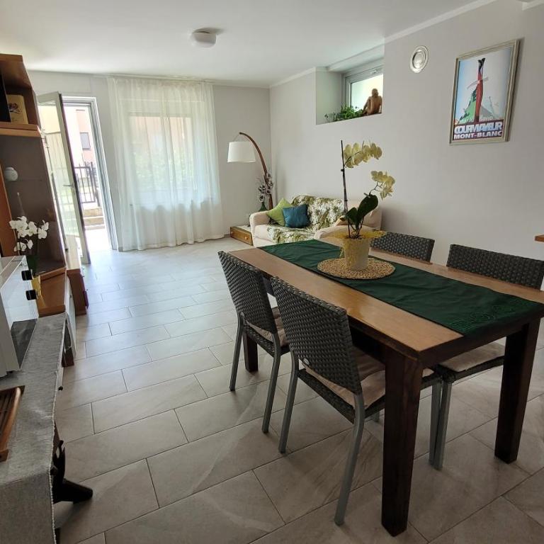 Alloggio Lù casa vacanze - Appartamento con 2 Camere da Letto e con Vista Montagna - 5
