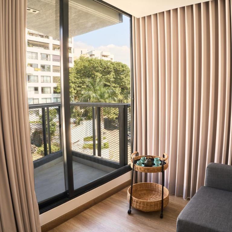 HYPE STATES Cali - Standard Double Suite - 12