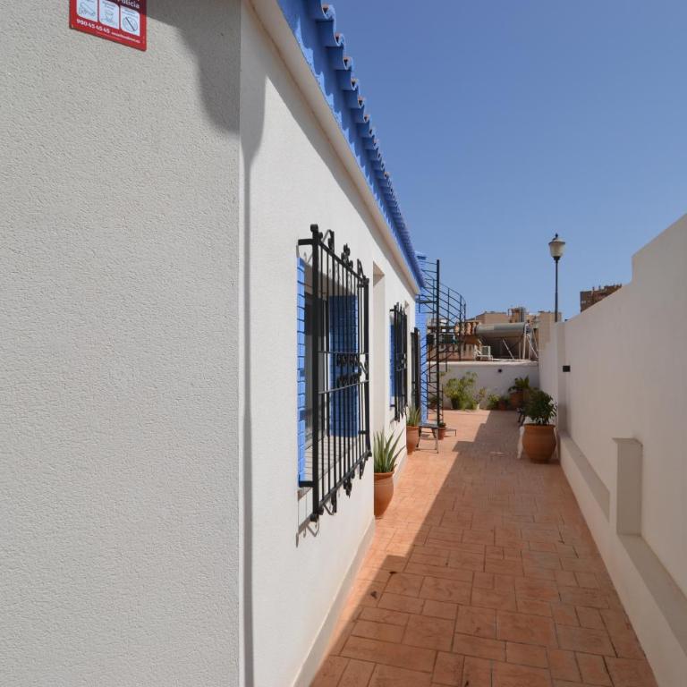 Stunning Villa in Aguadulce, Almería Private Pool 400 sqm area 800m Beach - Villa - 34