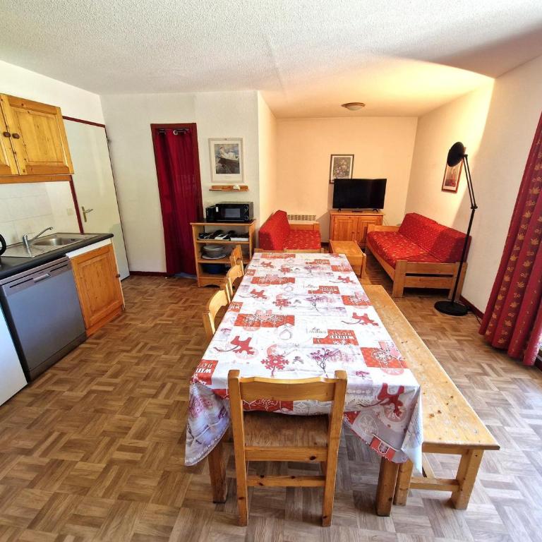 Spacieux appart 3 pièces + cabine, 10 pers, coeur de station, Valfréjus - FR-1-265-204 - Apartment (10 Erwachsene) - 9