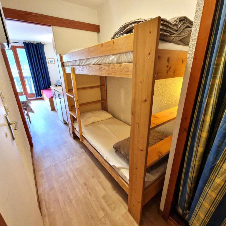 Charmant studio pour 2-3 pers avec balcon à Valfréjus - FR-1-265-236 - Studio - 9