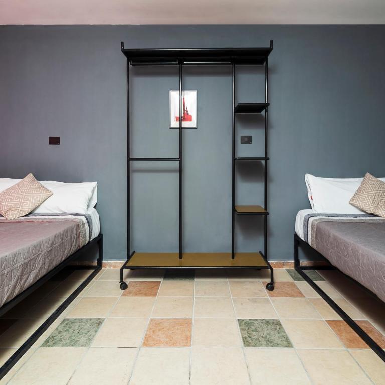 Adhoc Cintermex - Twin Room - 2