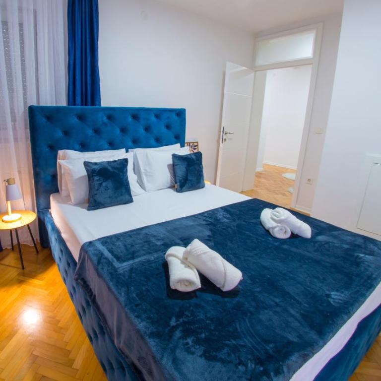 Apartment Sapphire - Three-Bedroom Apartment - 16