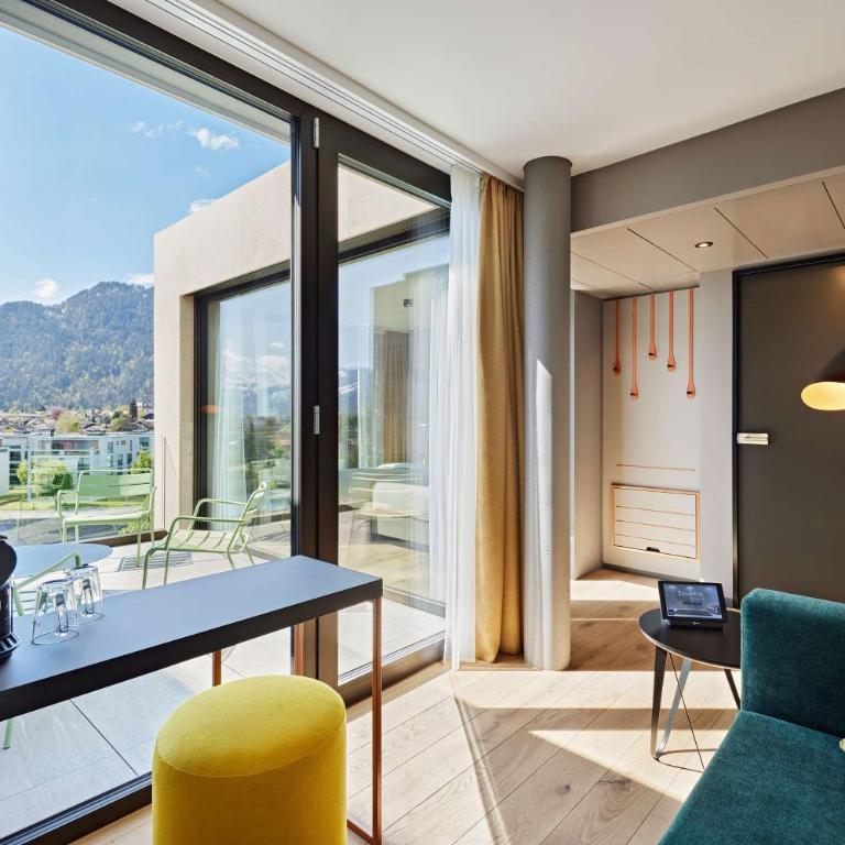 Essential by Dorint Interlaken - Junior Suite mit Terrasse - 5
