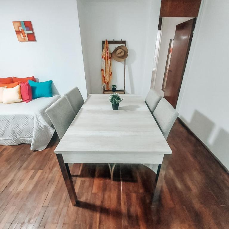 Departamento en NUEVA CÓRDOBA a cuadras de Plaza España y del consulado español - Apartamento de 1 dormitorio - 10