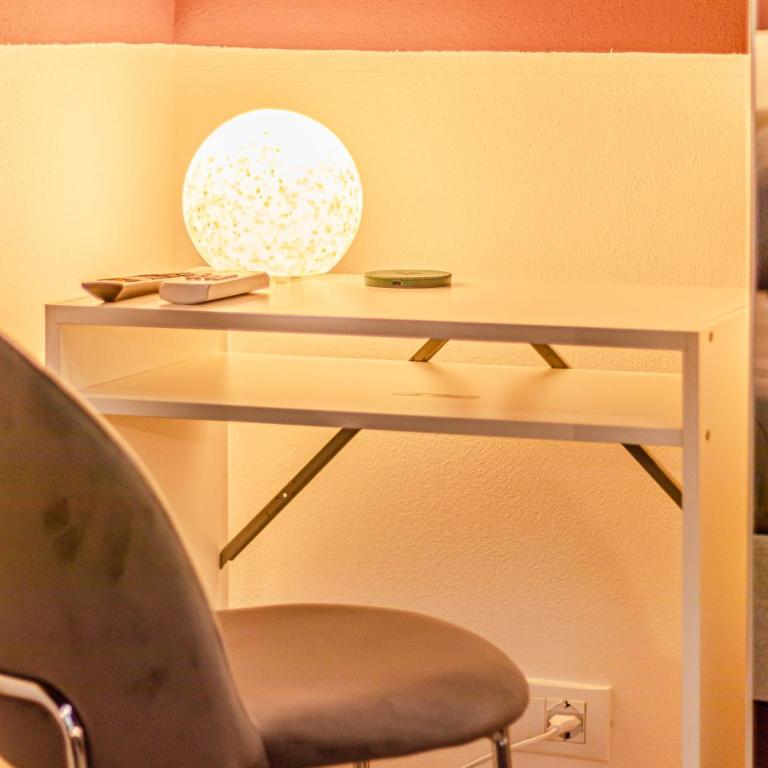 Moonlight Stylish Central, Hospital & Station - Appartamento con 2 Camere da Letto - 28