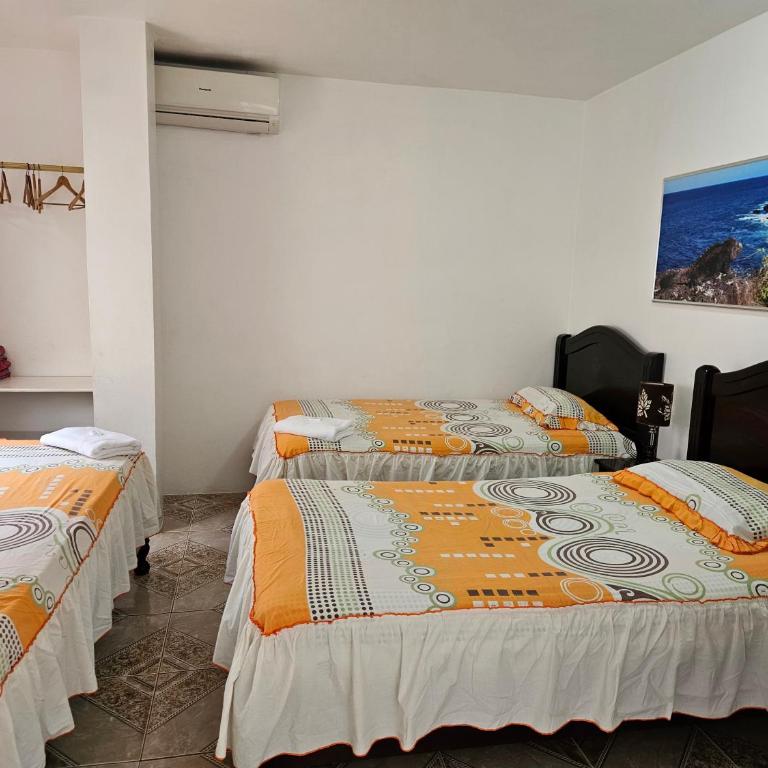 Hostal Cerro Azul - Habitación Triple - 9