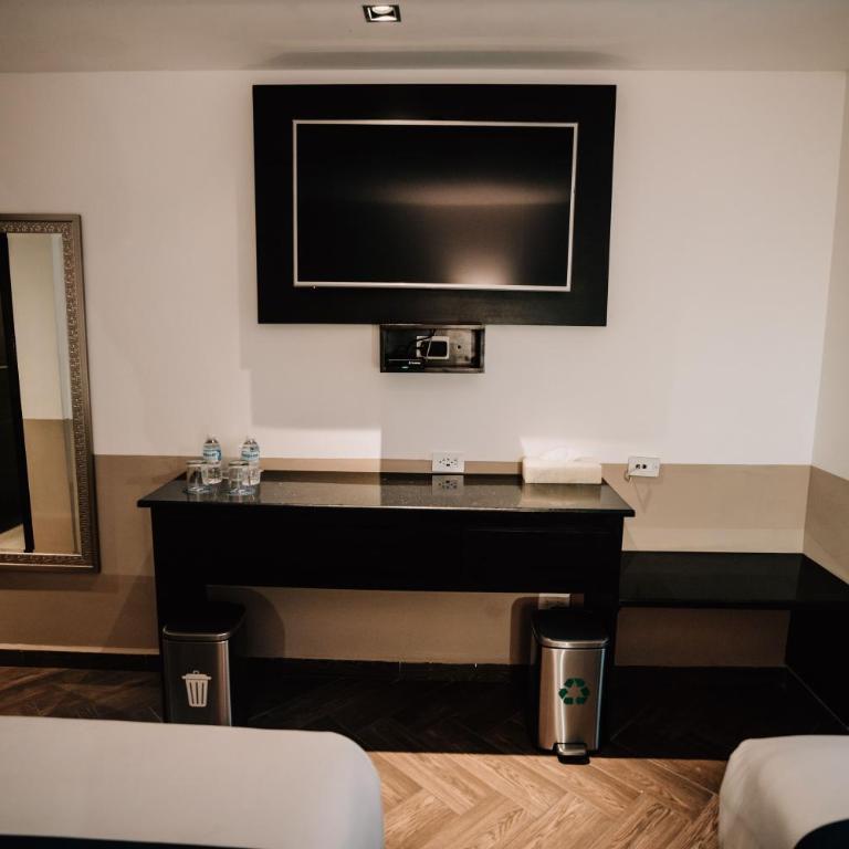 Best Western San Pedro Puebla - Deluxe Double Room with Two Double Beds - 4
