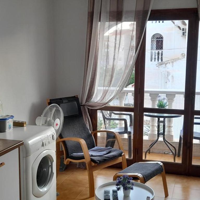 Apartment Los Locos Beach with Balcony and Wi-Fi - One-Bedroom Apartment - 10