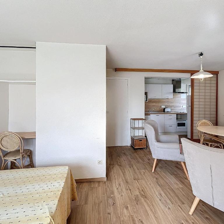 Studio avec terrasse, proche thermes et centre, animaux acceptés, wifi inclus, Lamalou-les-Bains - FR-1-451-66 - Estudio - 1