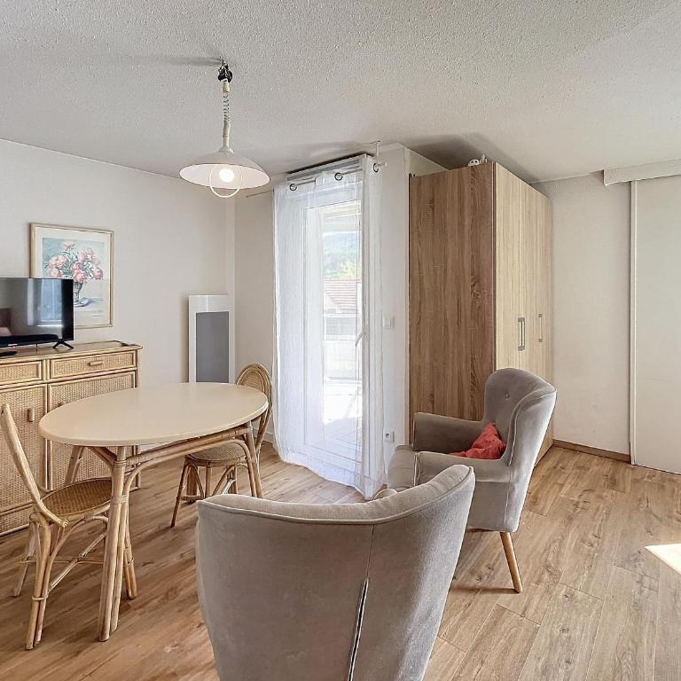 Studio avec terrasse, proche thermes et centre, animaux acceptés, wifi inclus, Lamalou-les-Bains - FR-1-451-66 - Estudio - 4