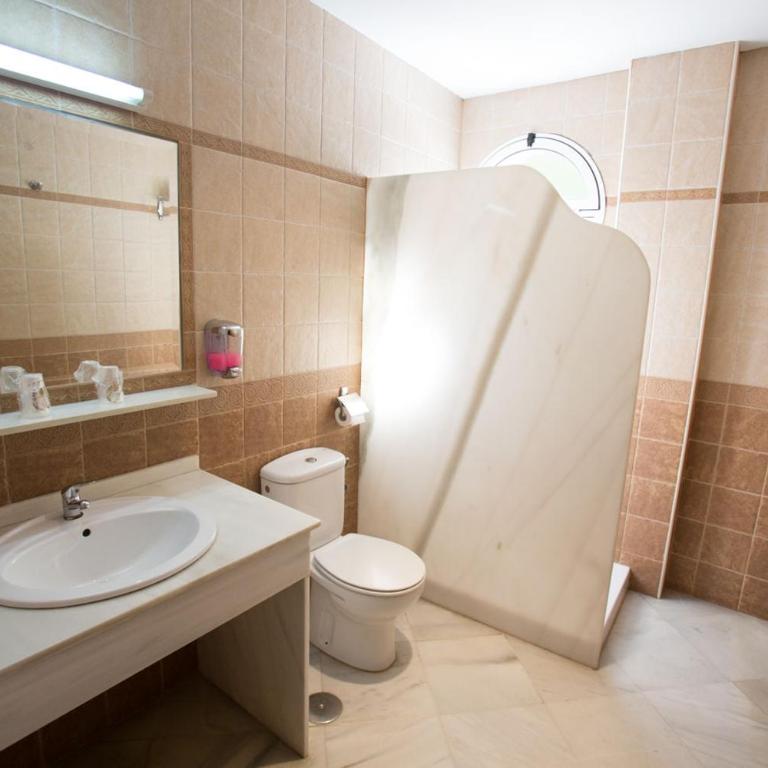 Hotel Quitagolpe - Habitación Triple - 1