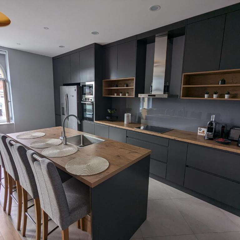 Sarajevo from A to Z - Lux City Center - Two-Bedroom Apartment - 12