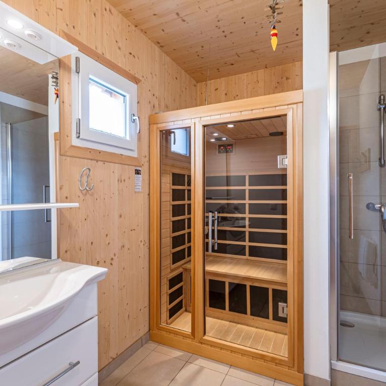 Kreischberg Chalets by ALPS RESORTS - Superior Chalet with 5 bedrooms, sauna or ir-sauna & whirlpool - 14