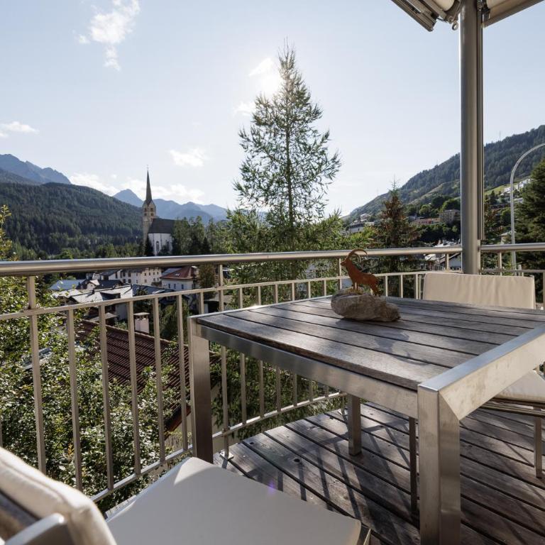 Chasa Anna - Apartment mit Blick auf die Berge - 14