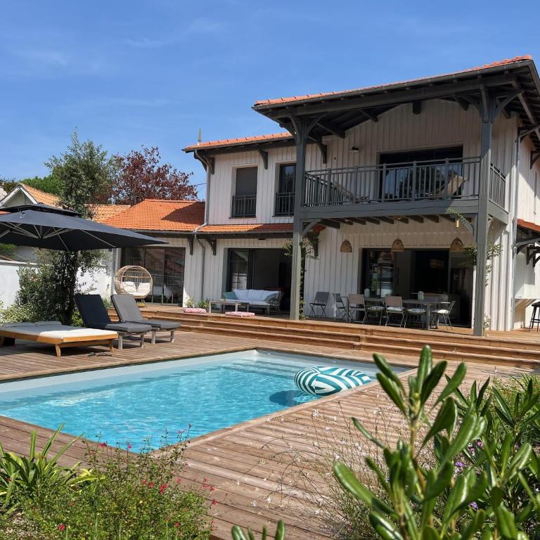 Spacieuse Villa sous les pins & piscine - Maison de Vacances - 1
