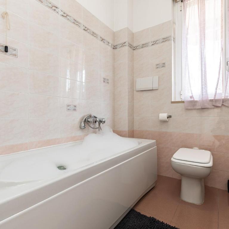 Méditerranée - 200m dal Mare, Parcheggio Privato, Idromassaggio - Appartamento Superior - 33