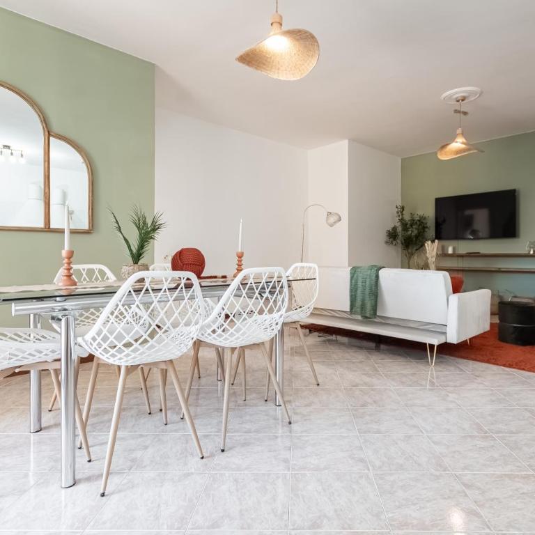 Méditerranée - 200m dal Mare, Parcheggio Privato, Idromassaggio - Appartamento Superior - 1