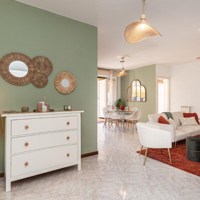 Méditerranée - 200m dal Mare, Parcheggio Privato, Idromassaggio - Appartamento Superior - 2