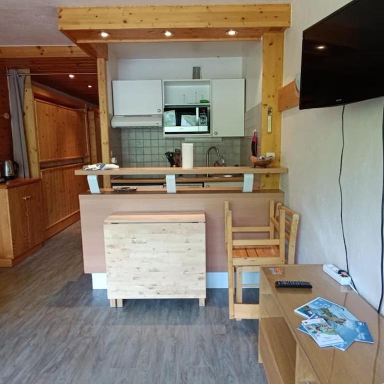 Joli appartement situé à l'entrée du Val Claret - Estudio con vistas a las montañas - 6