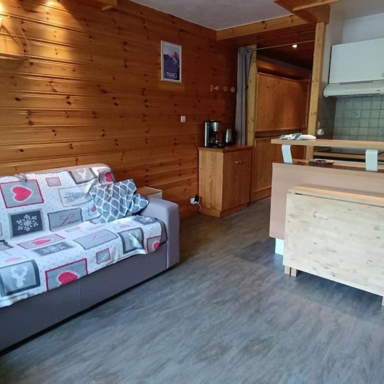 Joli appartement situé à l'entrée du Val Claret - Estudio con vistas a las montañas - 1