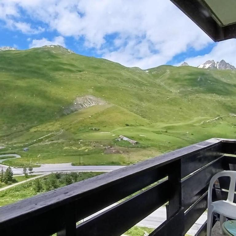 Joli appartement situé à l'entrée du Val Claret - Estudio con vistas a las montañas - 14