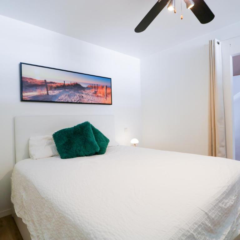 Maspalomas Paradise Retreat - Two-Bedroom Apartment - 25