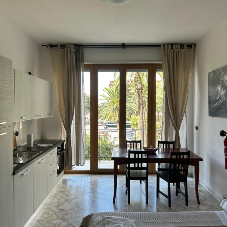 Apulia Bari Centrale Apartment A - Appartamento con 1 Camera da Letto con Balcone e Vista Città - 2