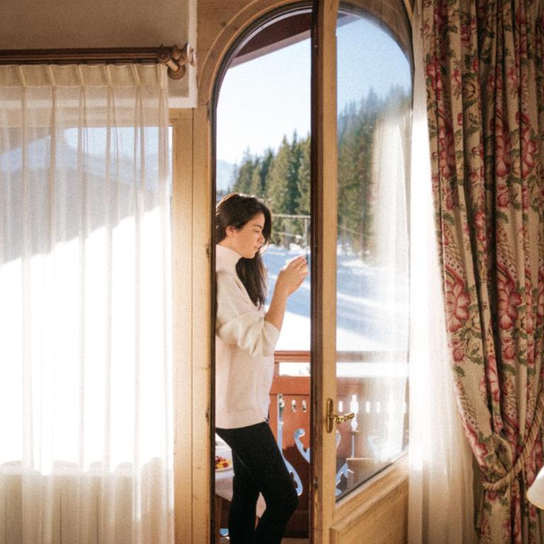 Hotel Le Carlina Courchevel 1850 - Chambre Double Prestige - Vue sur Piste de Ski - 4
