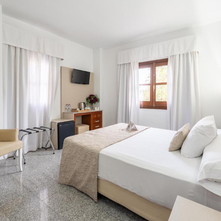 Hotel Plaza Del Castillo - Habitación Doble adaptada para personas con movilidad reducida - 7