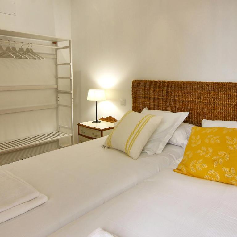Apartamentos Almada - calle Alfonso - Plaza SAS - Apartamento Deluxe de 2 dormitorios - 2