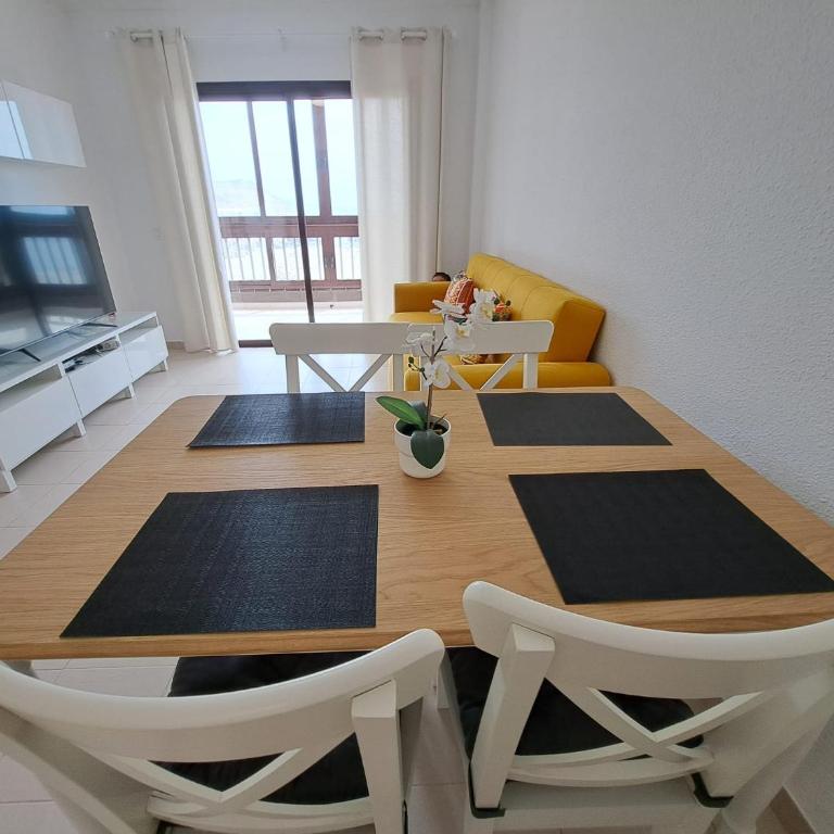 Atlantic 2 Apartment in front of the ocean, espectacular view, pool and WiFi - Apartamento con vistas al mar - 12