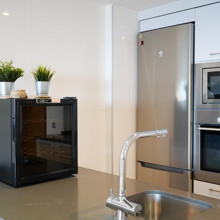 Ático con vistas al mar - Three-Bedroom Apartment - 10