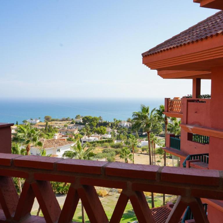 Ático con vistas al mar - Three-Bedroom Apartment - 1