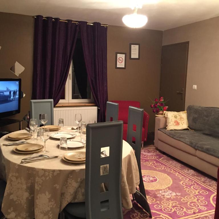 Rochire Location 2 - Appartement - 8