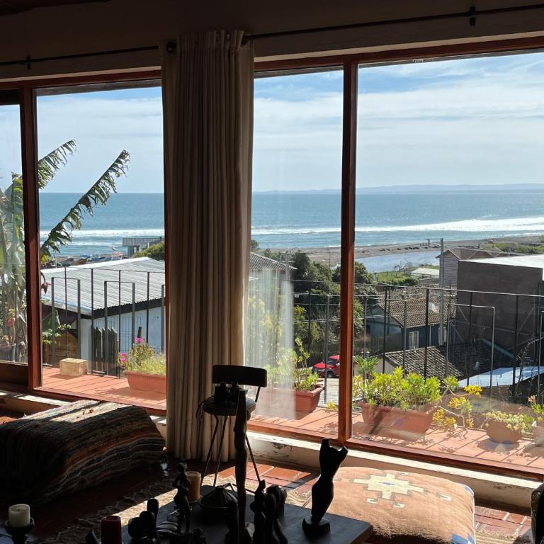 Curanipe Sea View - Three-Bedroom House - 1