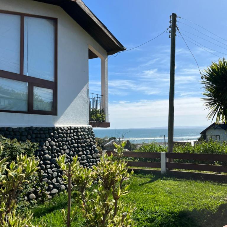 Curanipe Sea View - Three-Bedroom House - 3