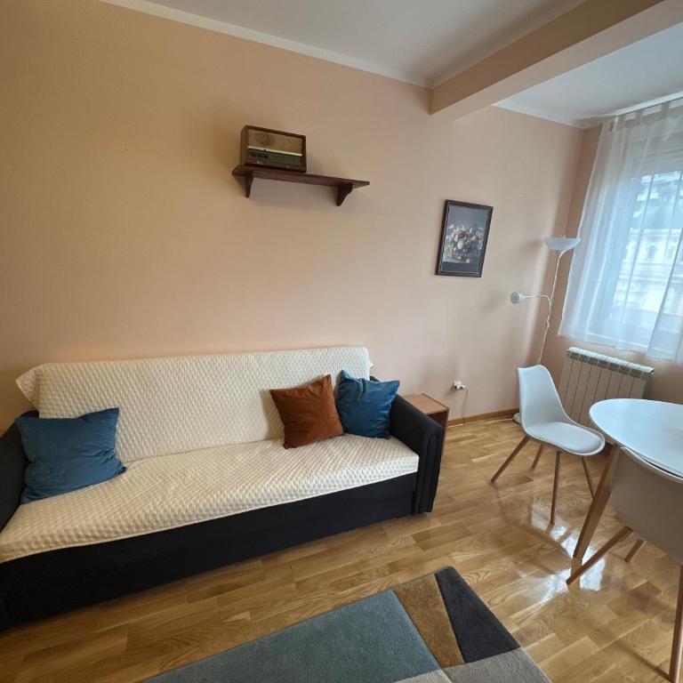 Angela apartment with 2 balconies - Apartman sa 1 Spavaćom Sobom - 10