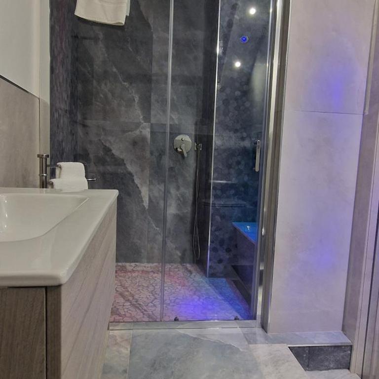 Star's Home - Quadruple Room with Private Bathroom - 9