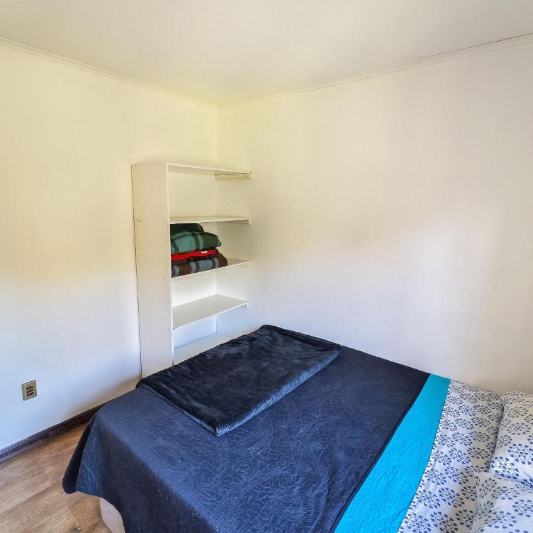 Habitación n°4 | Hostal La Casona Pucón - Habitación compartida mixta de 10 camas - 5